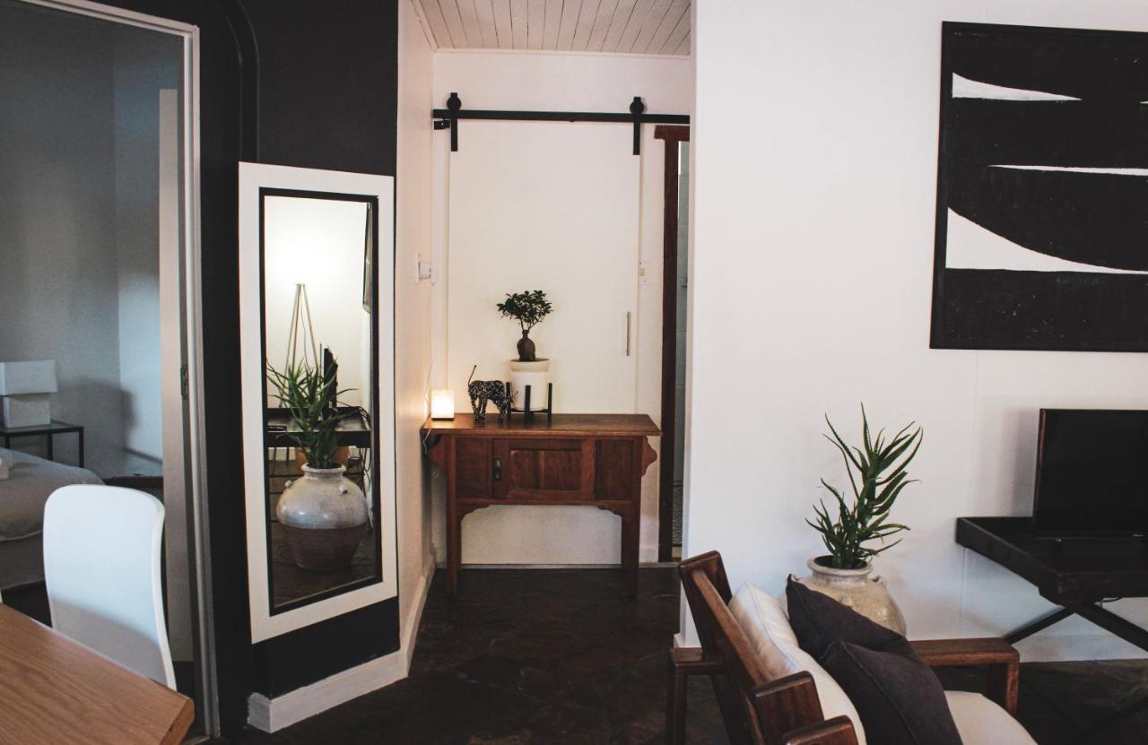 Alluring Self Catering 2 Bedroom Villa At Bokmakierie Villas Windhoek Dış mekan fotoğraf